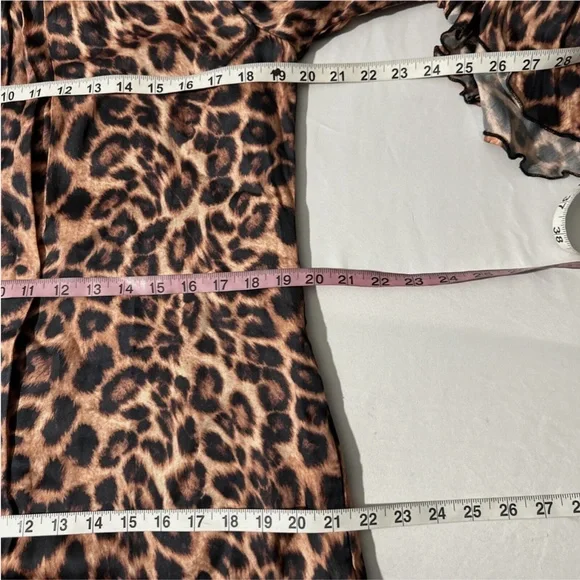 NWT Chloe Kristyn [ Small ] Satin Bell Sleeve Mini Dress in Leopard Animal Print - Picture 3 of 14
